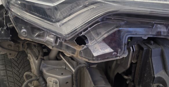 Accident de voiture : quelles démarches effectuer avec son assurance et son carrossier ?